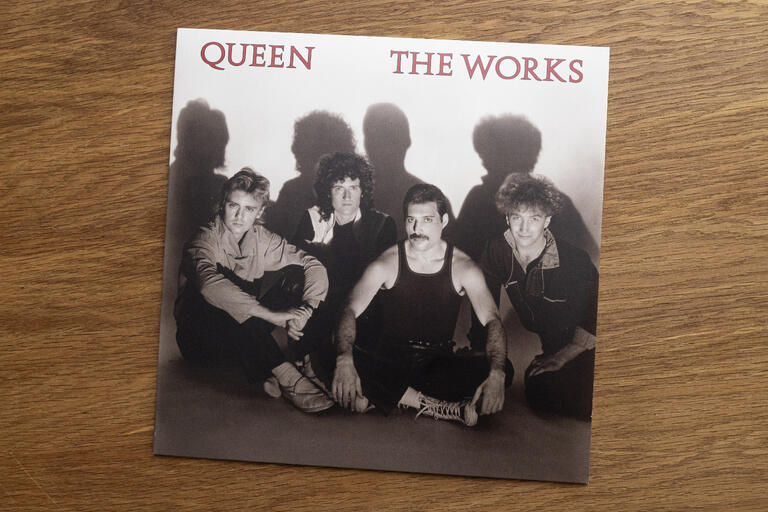 Faksimile: Queen The Works 1984